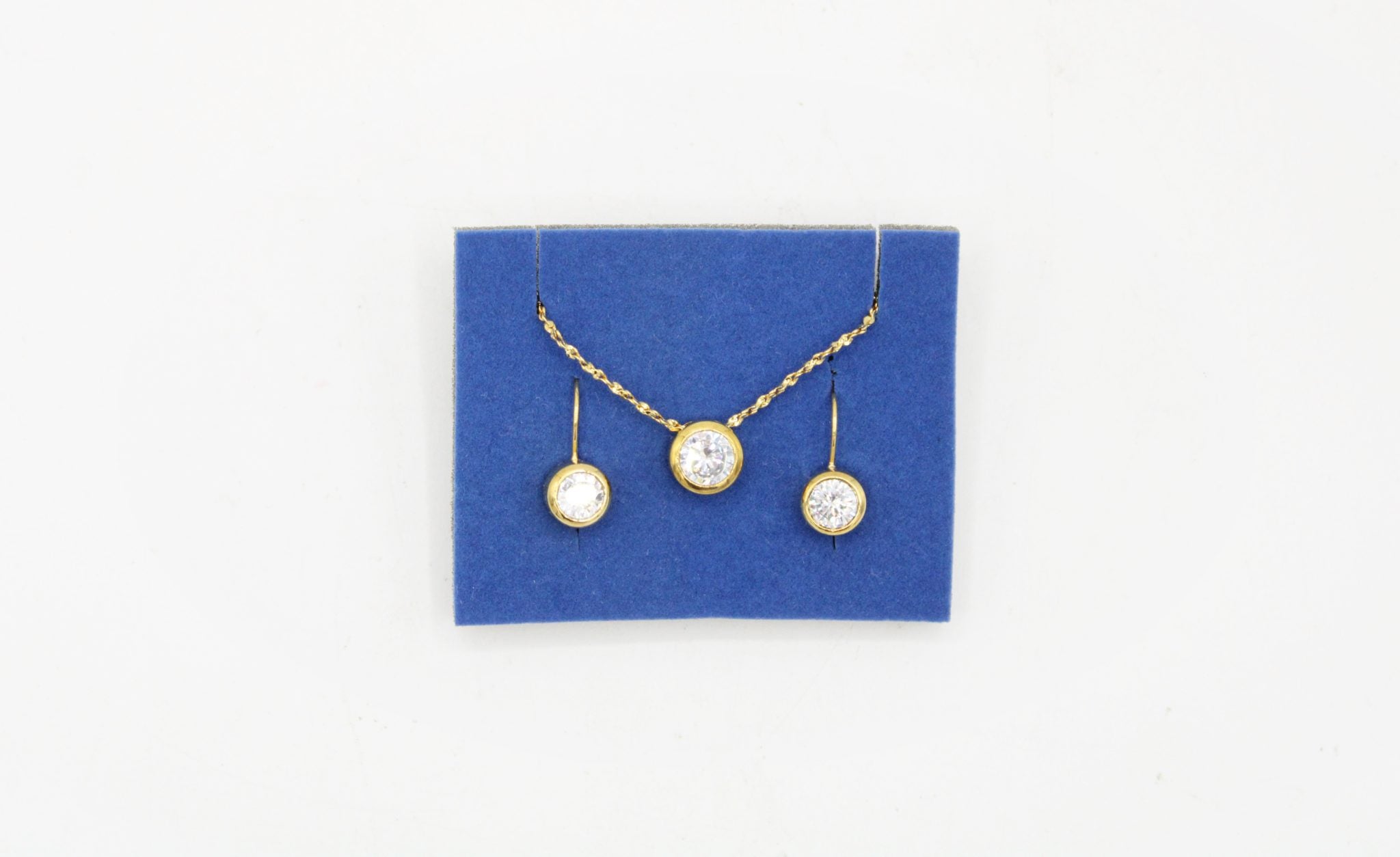 AVON Necklace & Earring Set