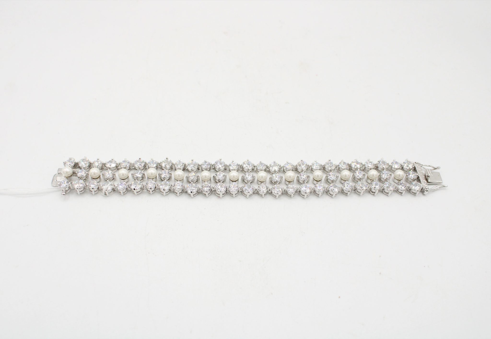 Beautiful Rhinestone & Faux Pearl Costume Jewelry Bracelet
