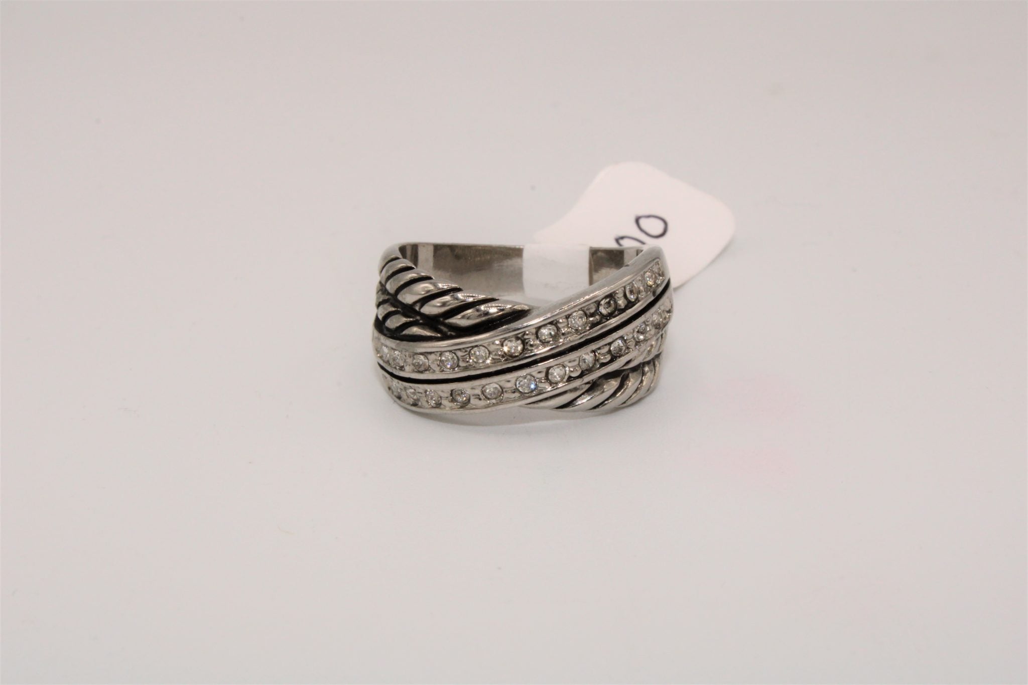 Criss Cross Band Ring | Size 8