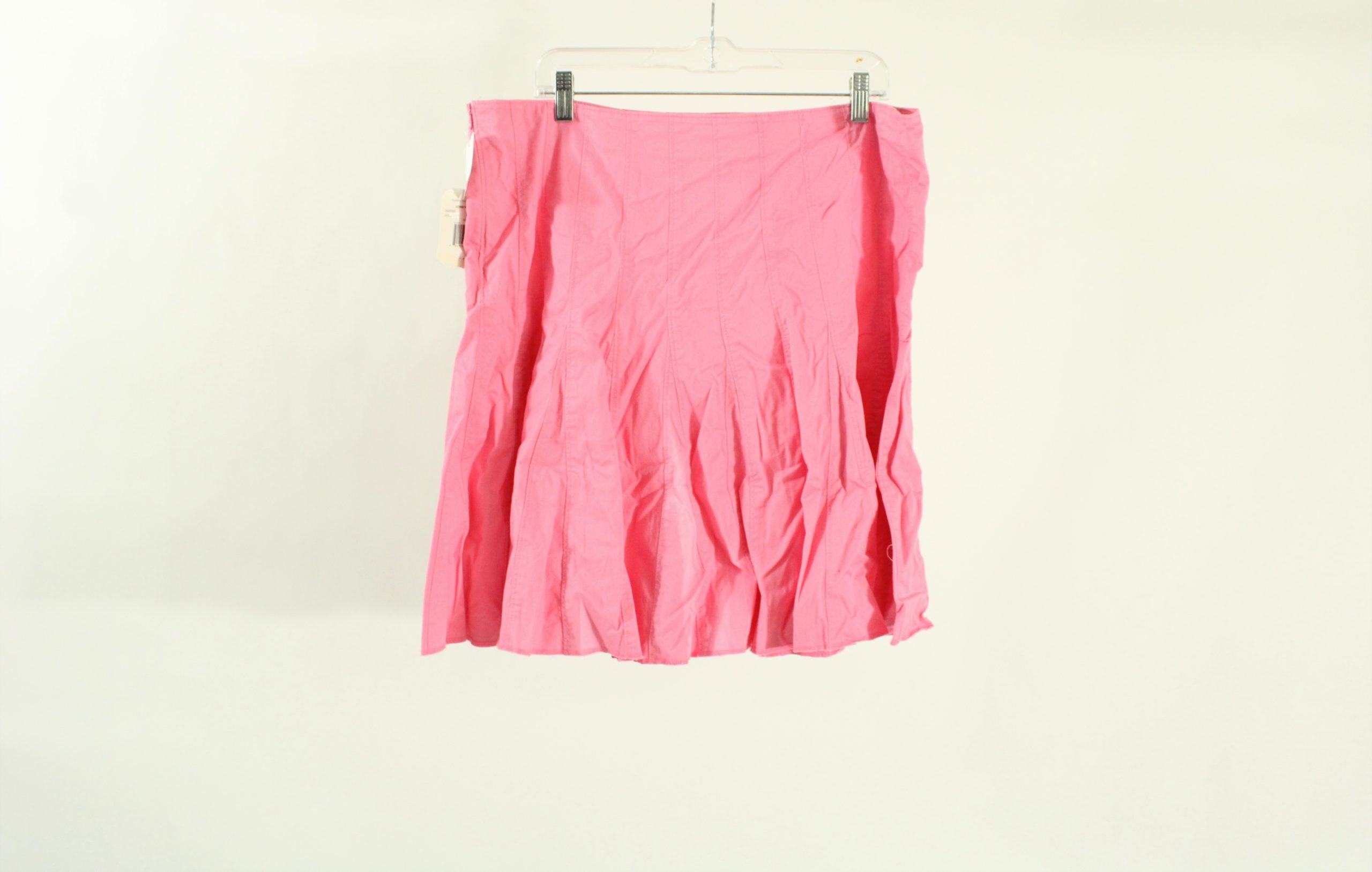 NEW New Boundaries Pink Stretch Skirt | Size 19 (Juiniors)