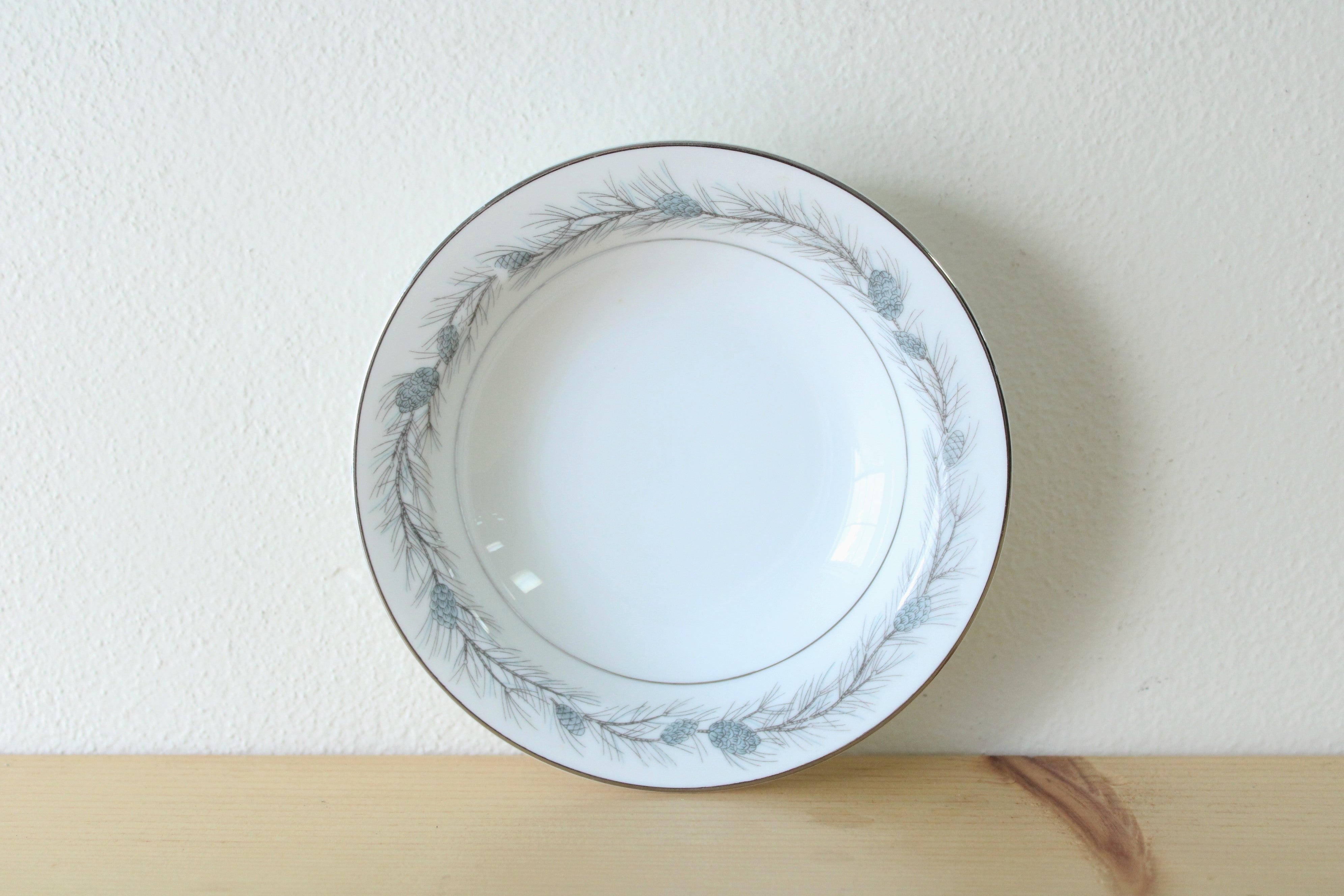 Style House Fine China Duchess Made In Japan Winter Dessert Bowl