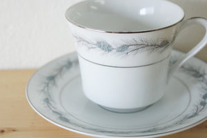 Style House Fine China Duchess Made In Japan Winter Teacup