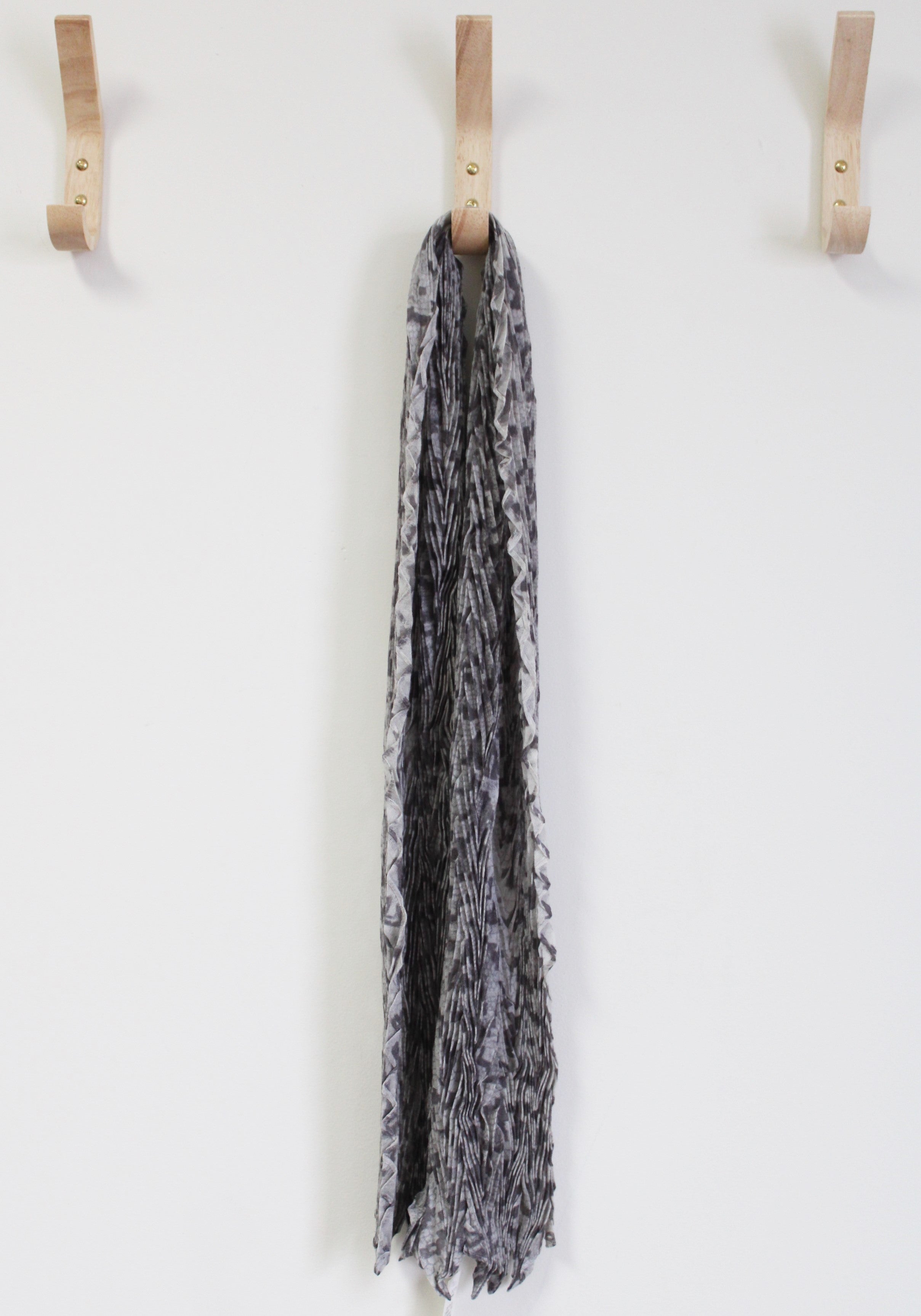 NEW Talbots Gray Snakeskin Soft Wool Scarf