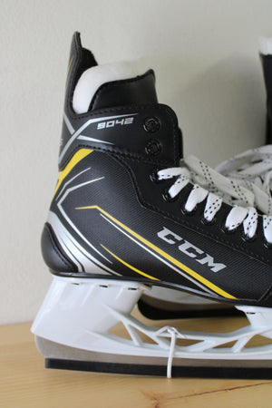 NEW CCM Tacks 9042 Ice Hockey Skates | Size 5