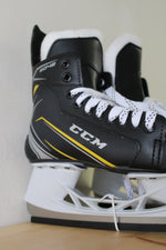 NEW CCM Tacks 9042 Ice Hockey Skates | Size 5