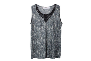 Sag Harbor Pleated Paisley Top | L