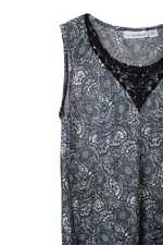 Sag Harbor Pleated Paisley Top | L