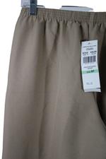NEW Alfred Dunner Tan Proportioned Short Pant | 8 Petite