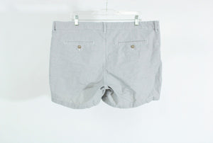 Khakis By Gap Girlfriend 5 Inch Short | Size 18